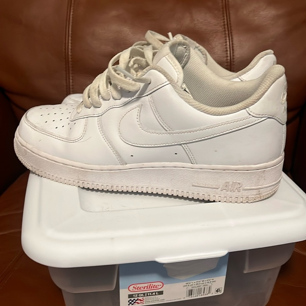 White Air Force ones size 9 1/2
